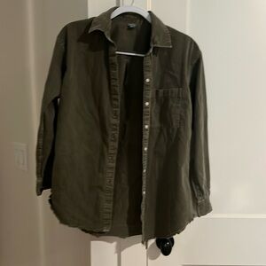 Aerie button front shirt/shacket.  Olive green.